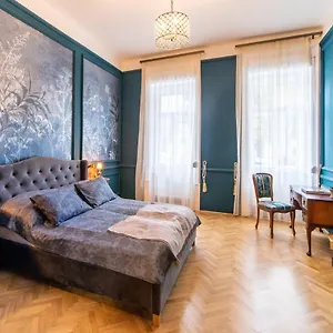  Apartman Kastely